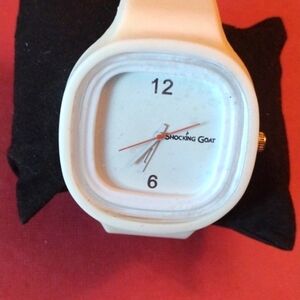 Unisex Shocking Goat Fresh Watch